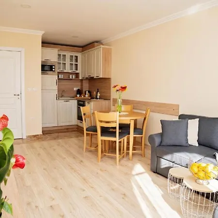 Burgas Beach Resort Apartments Aparthotel 4*