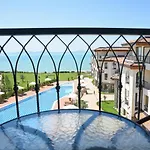 Burgas Beach Resort Apartments בורגאס